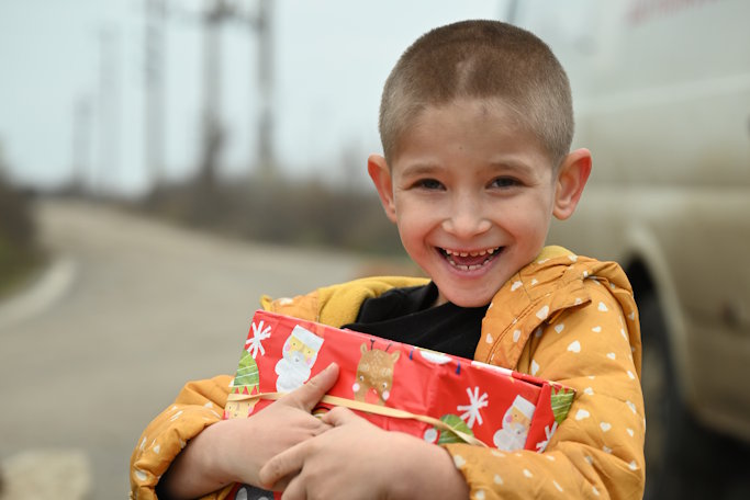 Happy to help, Claudiu spreads the love